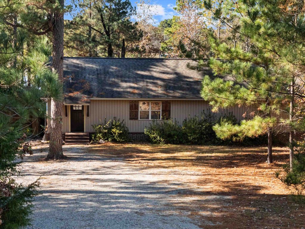 1326 Circle Drive, Beckville, TX 75631