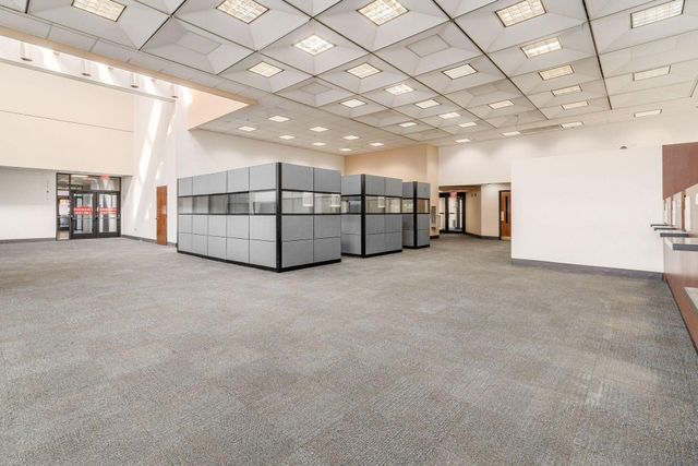 68 W Church Street, Entire 1st Floor, Newark, OH 43055