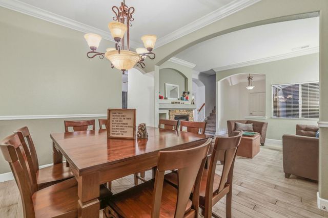 1587 Rich Dr, Yuba City, CA 95993