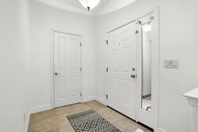 1587 Rich Dr, Yuba City, CA 95993