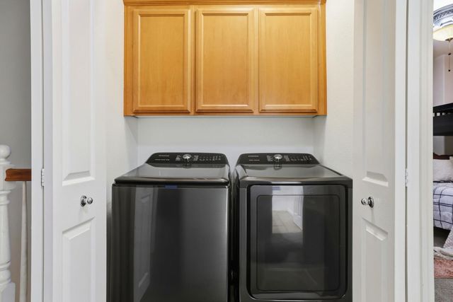 1587 Rich Dr, Yuba City, CA 95993