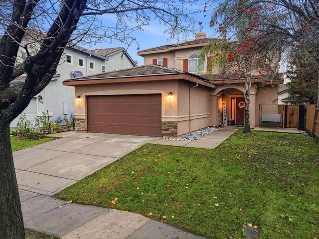 1587 Rich Dr, Yuba City, CA 95993