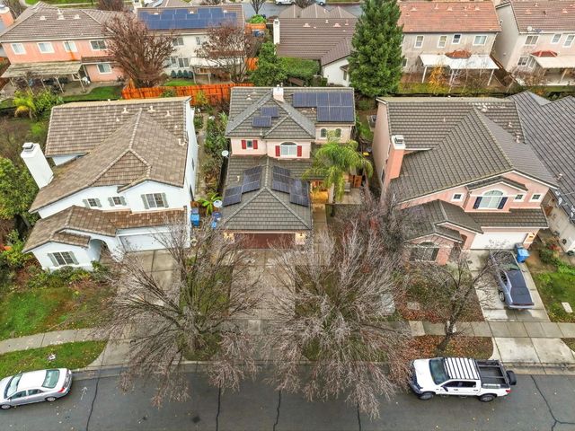 1587 Rich Dr, Yuba City, CA 95993