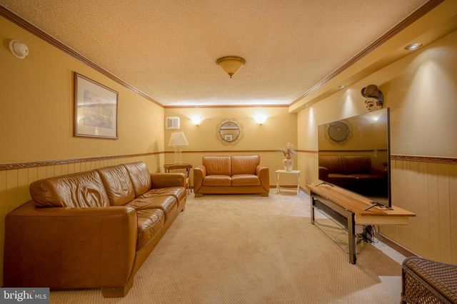 330 MARVIN RD, Elkins Park, PA 19027