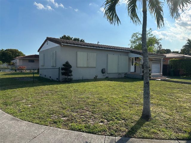 260 W 56th St, Hialeah, FL 33012