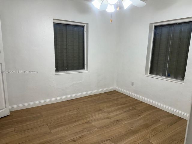 260 W 56th St, Hialeah, FL 33012