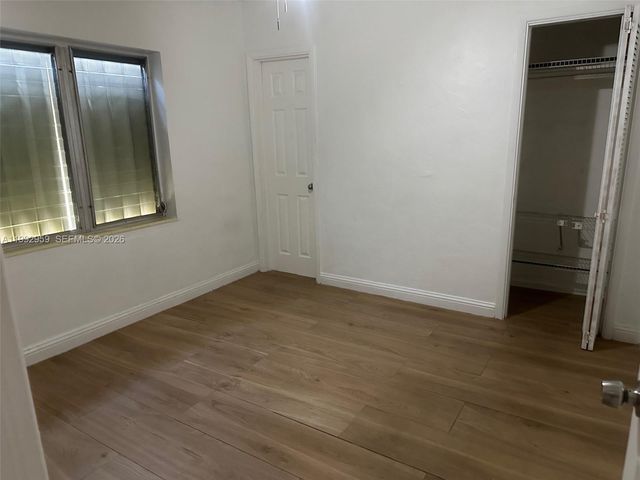 260 W 56th St, Hialeah, FL 33012