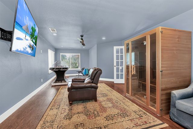 3024 Greenway Drive, Burleson, TX 76028