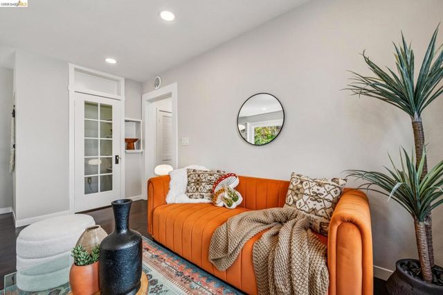 937 Grayson St, Berkeley, CA 94710