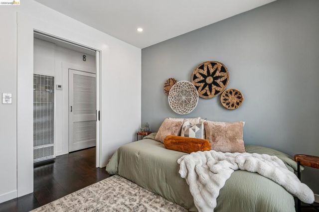 937 Grayson St, Berkeley, CA 94710