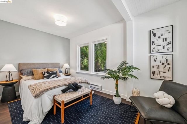 937 Grayson St, Berkeley, CA 94710