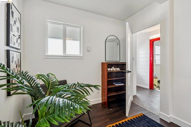 937 Grayson St, Berkeley, CA 94710