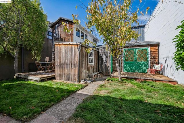 937 Grayson St, Berkeley, CA 94710