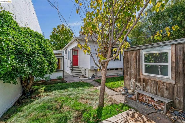 937 Grayson St, Berkeley, CA 94710