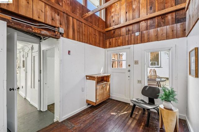 937 Grayson St, Berkeley, CA 94710