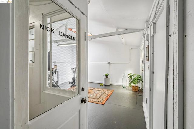 937 Grayson St, Berkeley, CA 94710