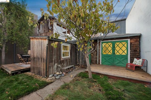 937 Grayson St, Berkeley, CA 94710