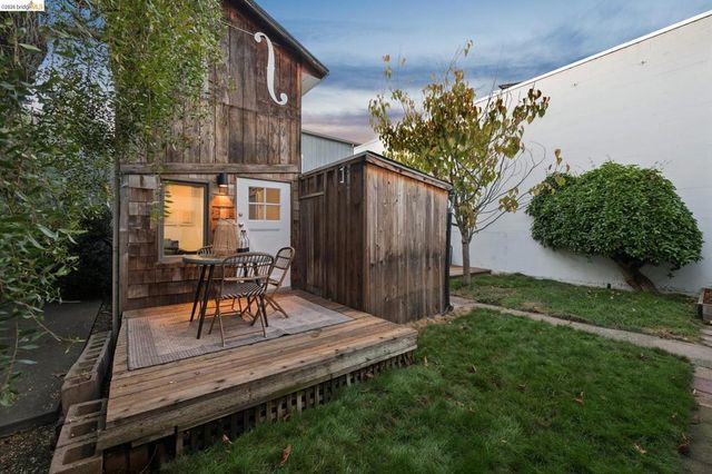 937 Grayson St, Berkeley, CA 94710
