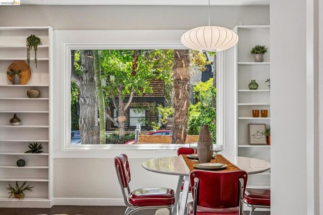 937 Grayson St, Berkeley, CA 94710