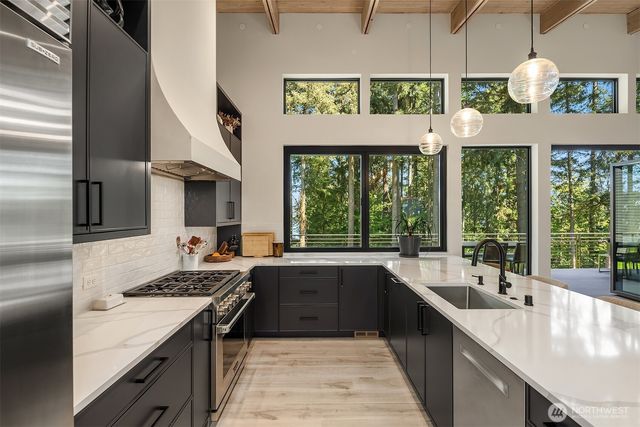3216 168th Place SE, Bellevue, WA 98008