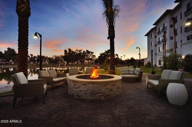 2747 W Queen Creek Road 102, Chandler, AZ 85248