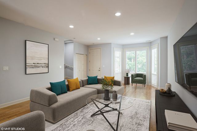 92 Legacy Lane, Wheeling, IL 60090