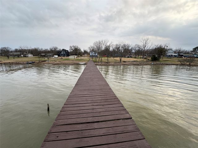 1020 Crazy Horse, Quinlan, TX 75474