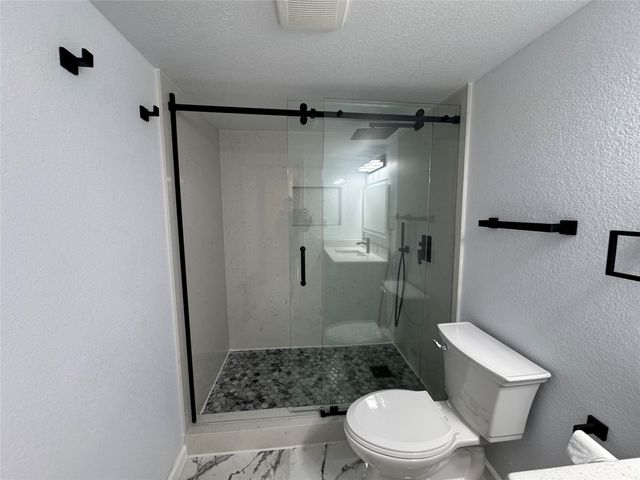 1020 Crazy Horse, Quinlan, TX 75474