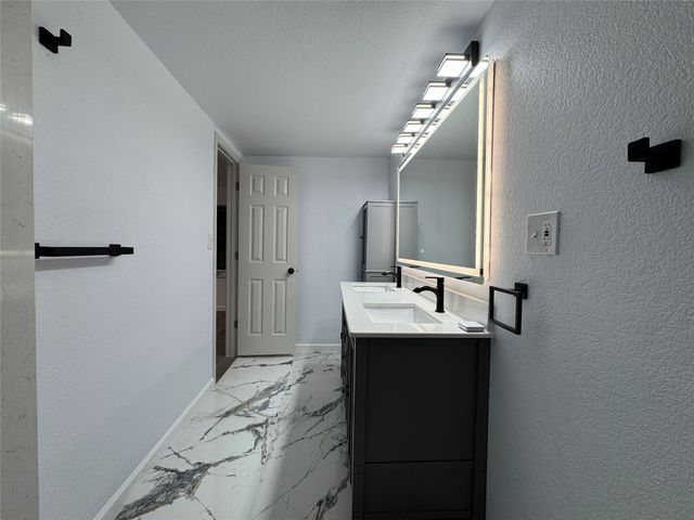 1020 Crazy Horse, Quinlan, TX 75474