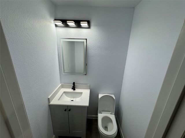 1020 Crazy Horse, Quinlan, TX 75474