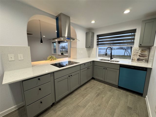 1020 Crazy Horse, Quinlan, TX 75474