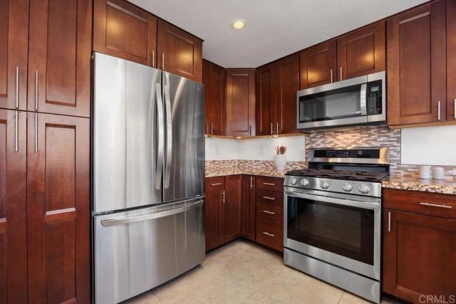 1606 Wesley Way, Vista, CA 92081