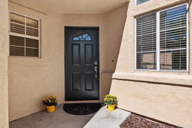 1606 Wesley Way, Vista, CA 92081