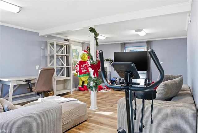 1527 Grove ST, Hampton, VA 23664