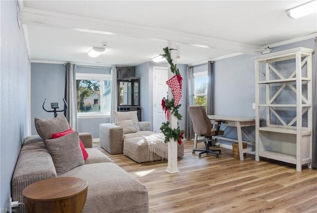 1527 Grove ST, Hampton, VA 23664