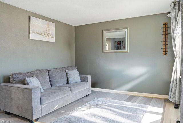 1527 Grove ST, Hampton, VA 23664