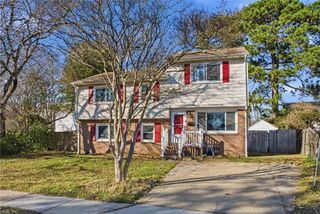 1527 Grove ST, Hampton, VA 23664
