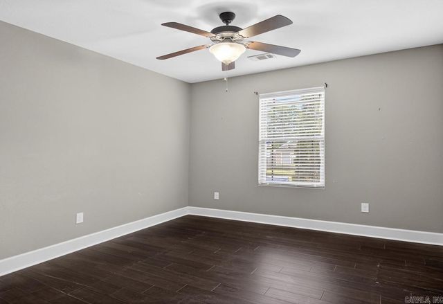 608 Surrey Lane, Benton, AR 72015