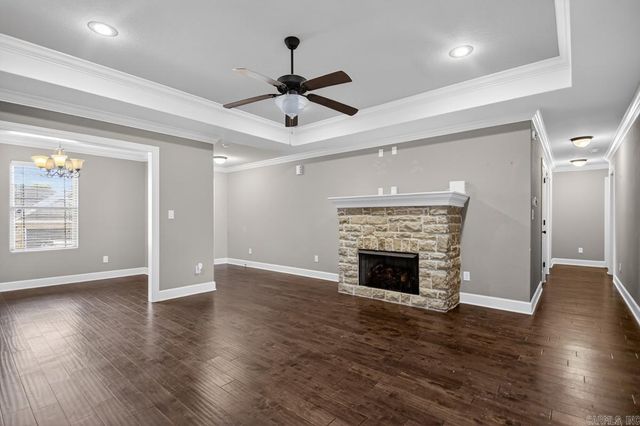 608 Surrey Lane, Benton, AR 72015
