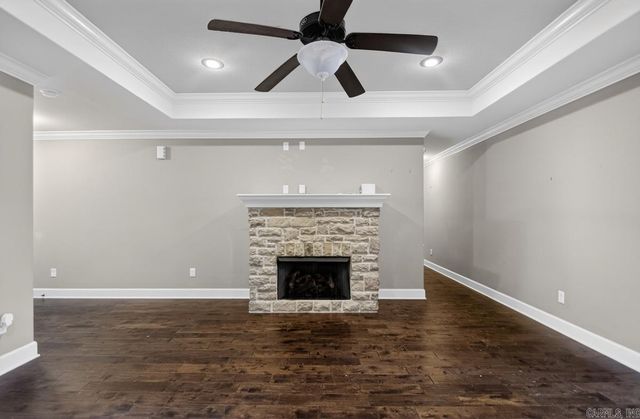 608 Surrey Lane, Benton, AR 72015