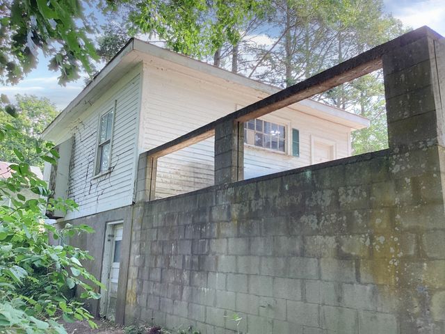 365 South Main St, Attleboro, MA 02703