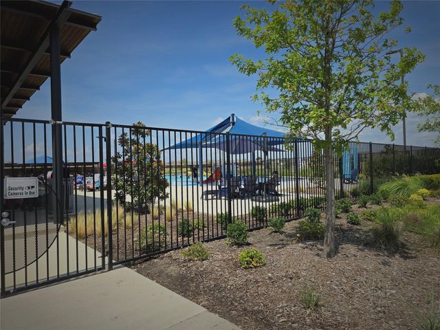 5836 Crystal Water Way, Princeton, TX 75407