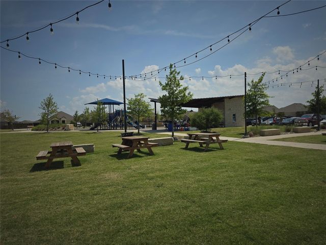 5836 Crystal Water Way, Princeton, TX 75407