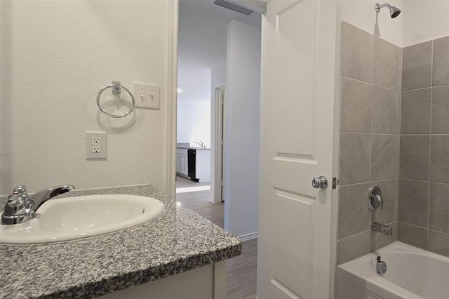 5836 Crystal Water Way, Princeton, TX 75407