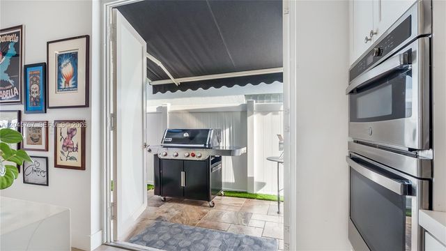 123 SW 164th Avenue, Pembroke Pines, FL 33027