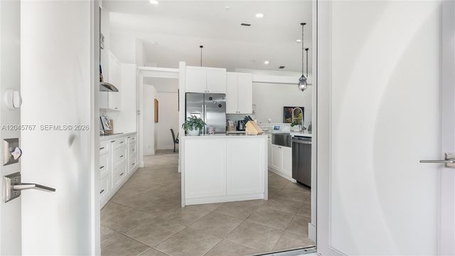 123 SW 164th Avenue, Pembroke Pines, FL 33027