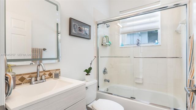 123 SW 164th Avenue, Pembroke Pines, FL 33027