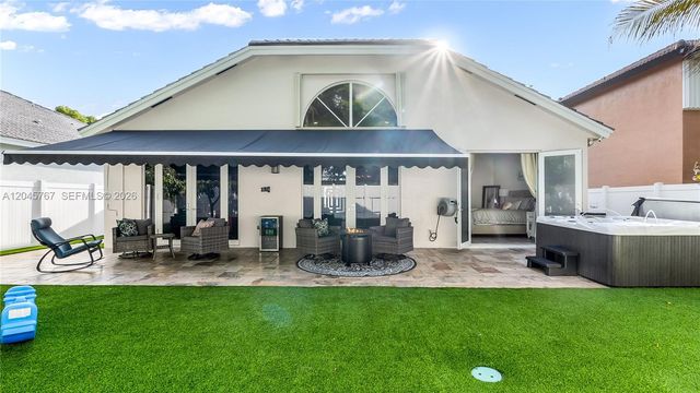 123 SW 164th Avenue, Pembroke Pines, FL 33027