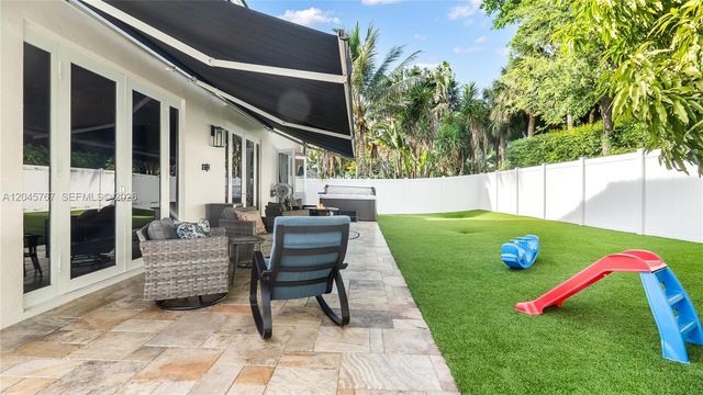 123 SW 164th Avenue, Pembroke Pines, FL 33027