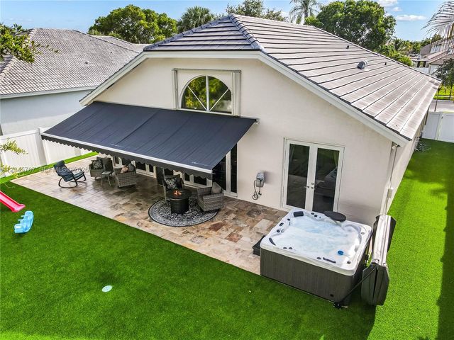 123 SW 164th Avenue, Pembroke Pines, FL 33027